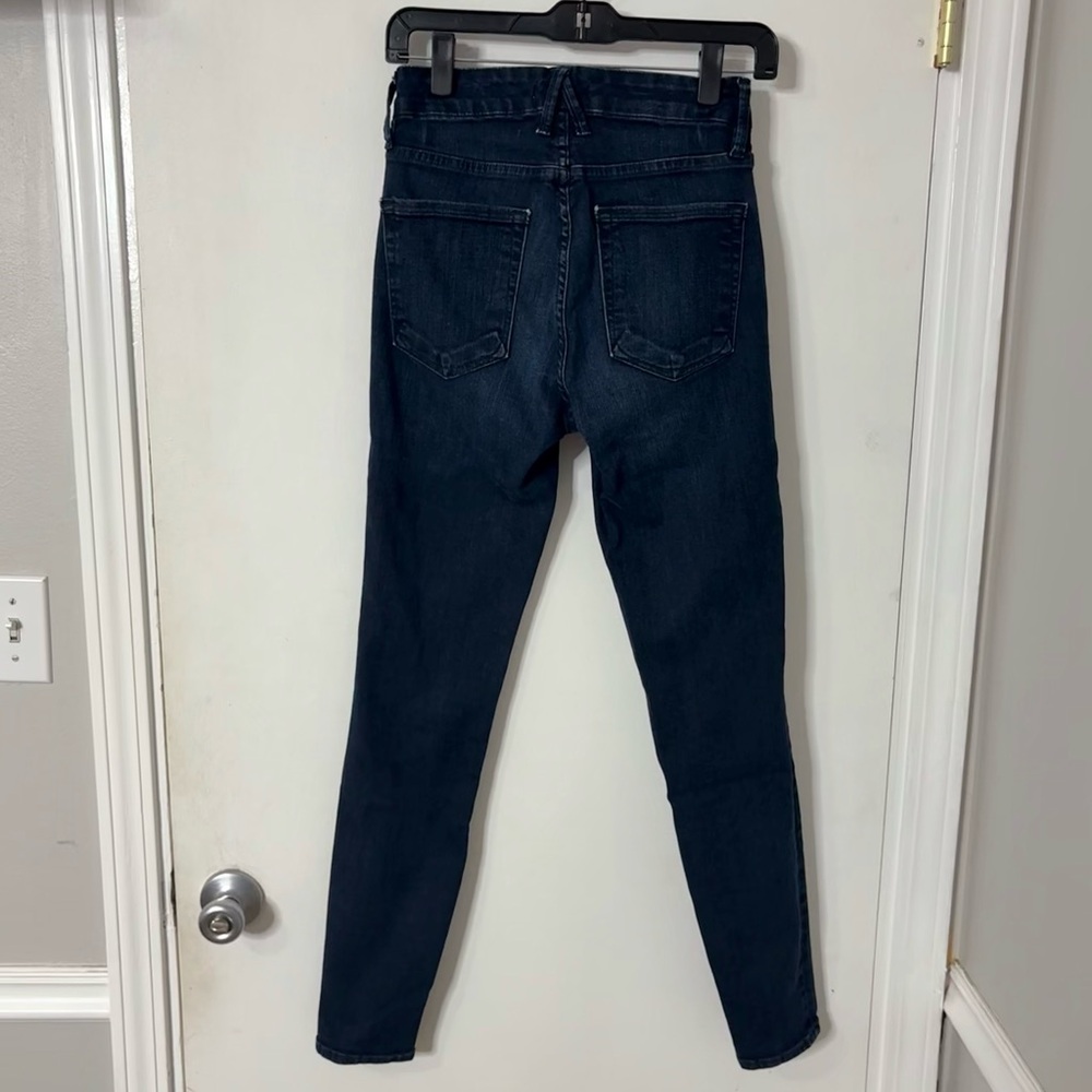 Good American GOOD LEGS Skinny Jean - Picture 4 of 6